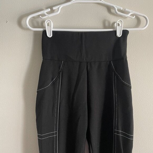 Maniere De Voir Women 6 Black White Ponte High Rise Ankle Zip Piped Leggings - Picture 9 of 15